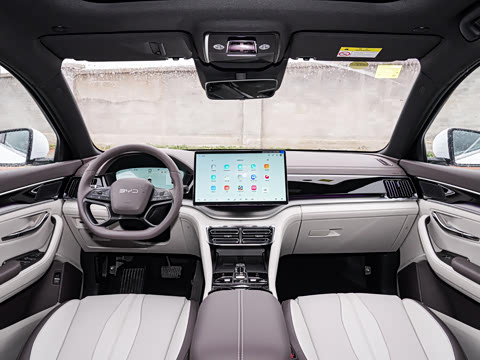 2025 BYD Song Plus Image 11